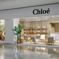 chloé 夏日快闪店于上海静安嘉里中心盛大开幕